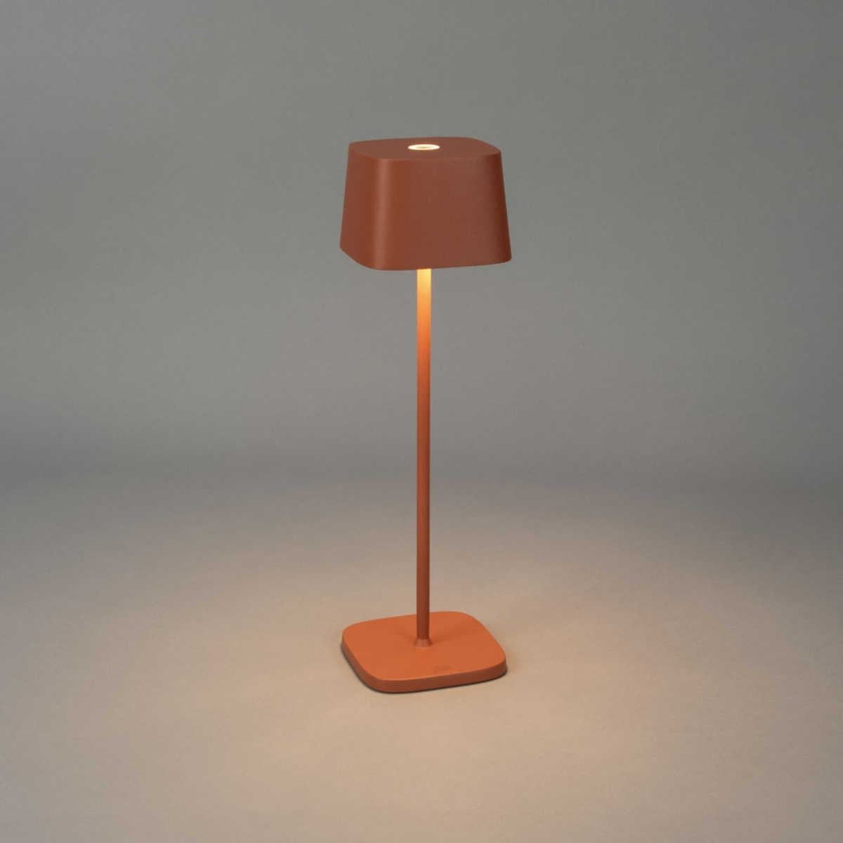 Konstsmide Capri USB-Tischleuchte terrakotta | Home Perfect
