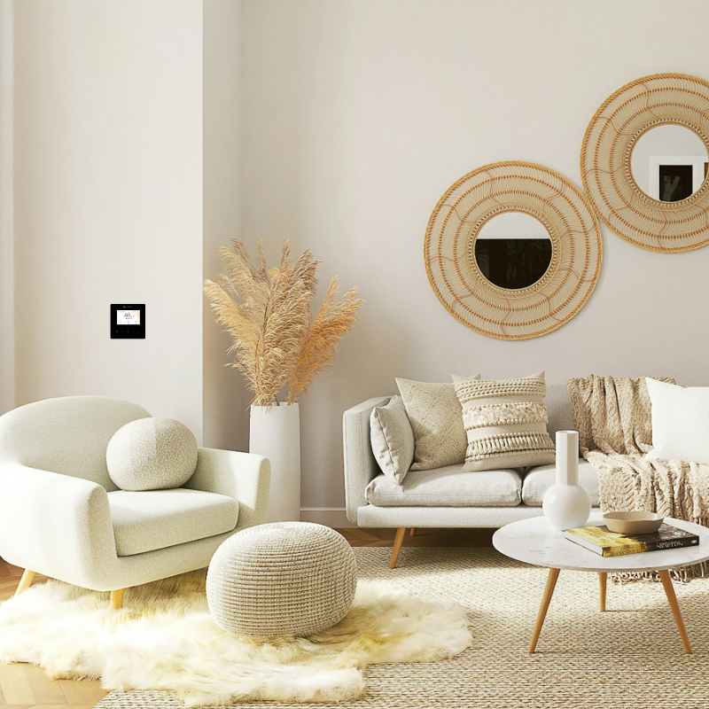 Clivet Bedieneinheit für Edge F schwarz | Home Perfect Clivet Bedieneinheit für Edge F schwarz, im Wohnzimmer an der Wand, Moodbild