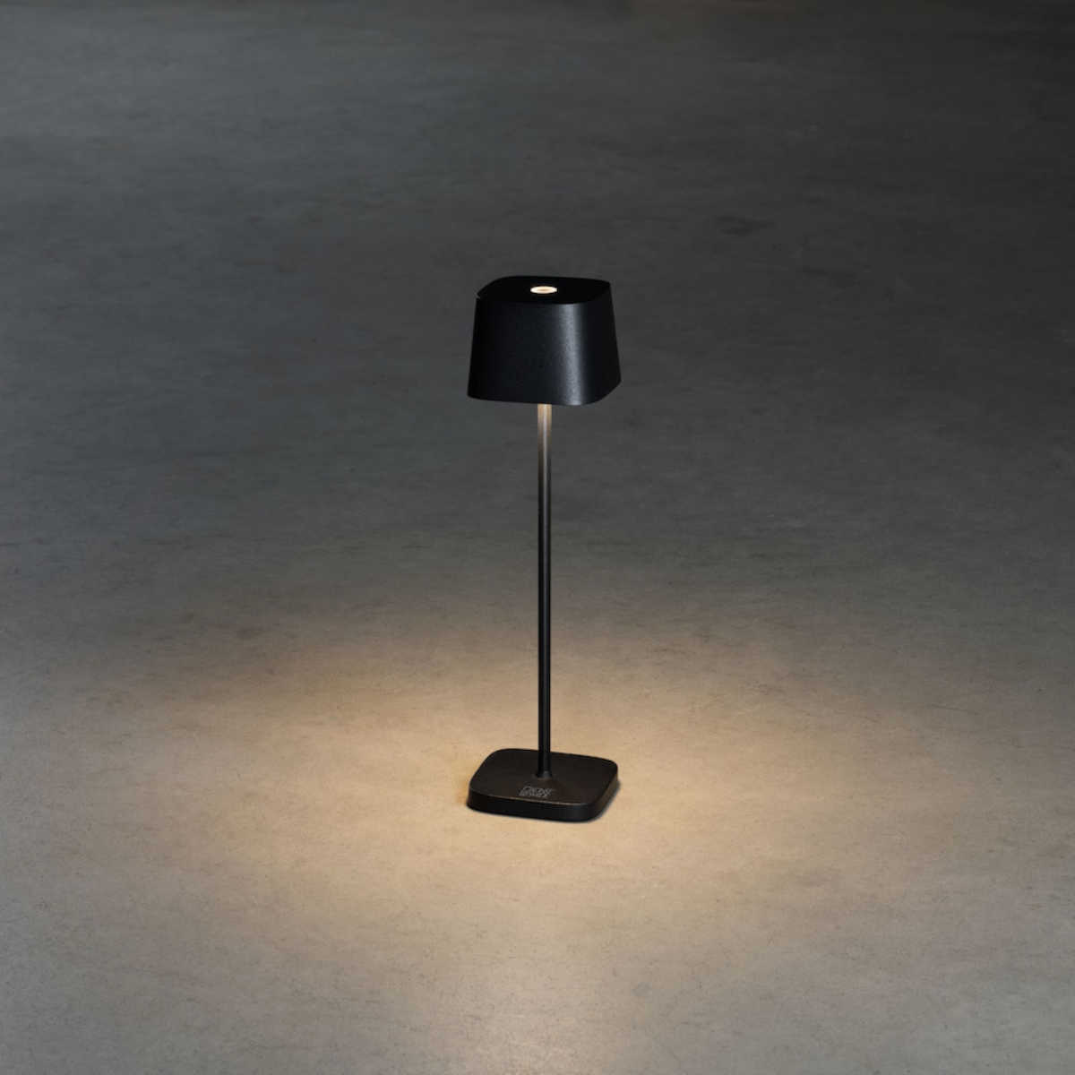 Konstsmide | Capri-Mini USB-Tischleuchte | schwarz