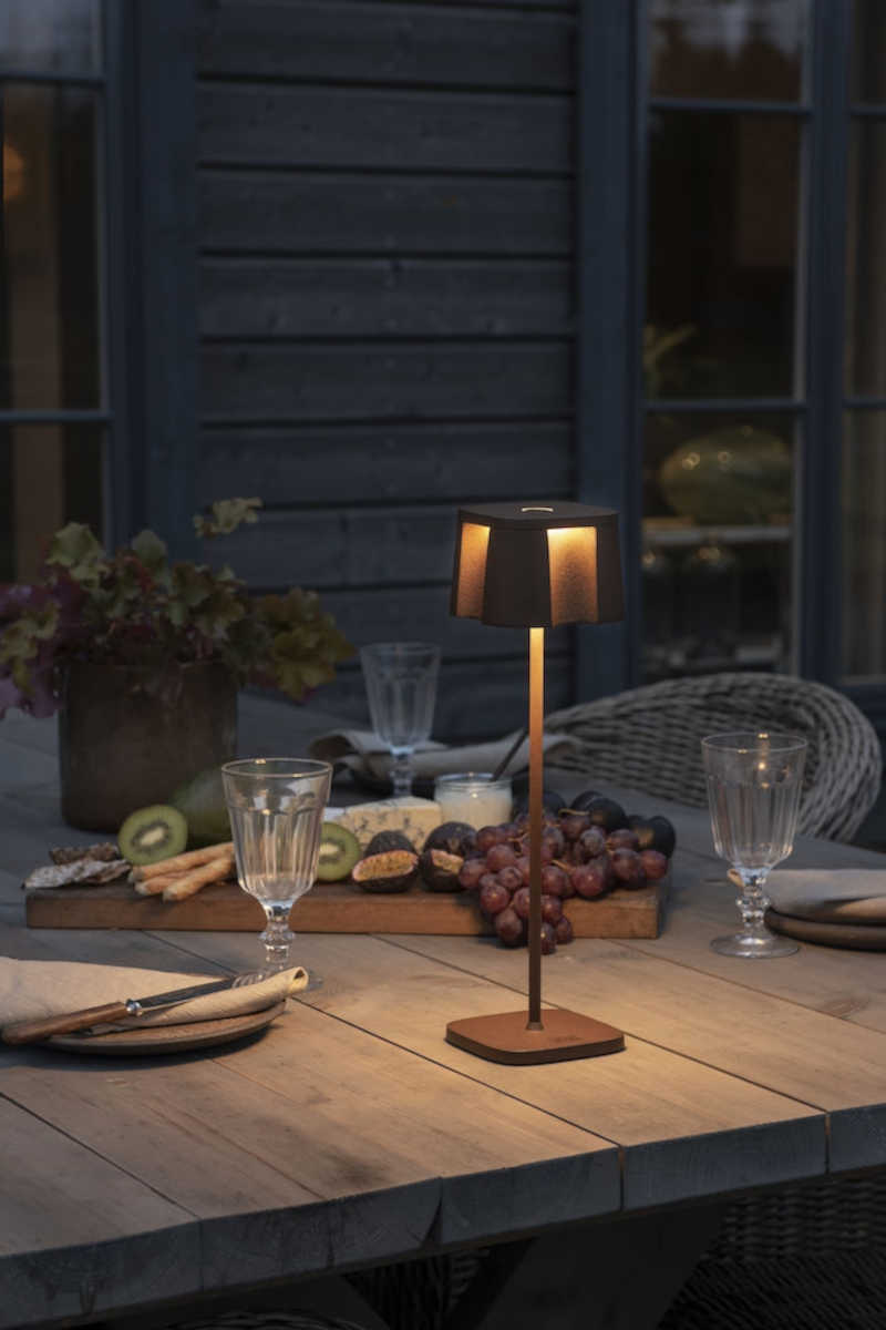 Konstsmide Nice USB-Tischleuchte Rost | Home Perfect