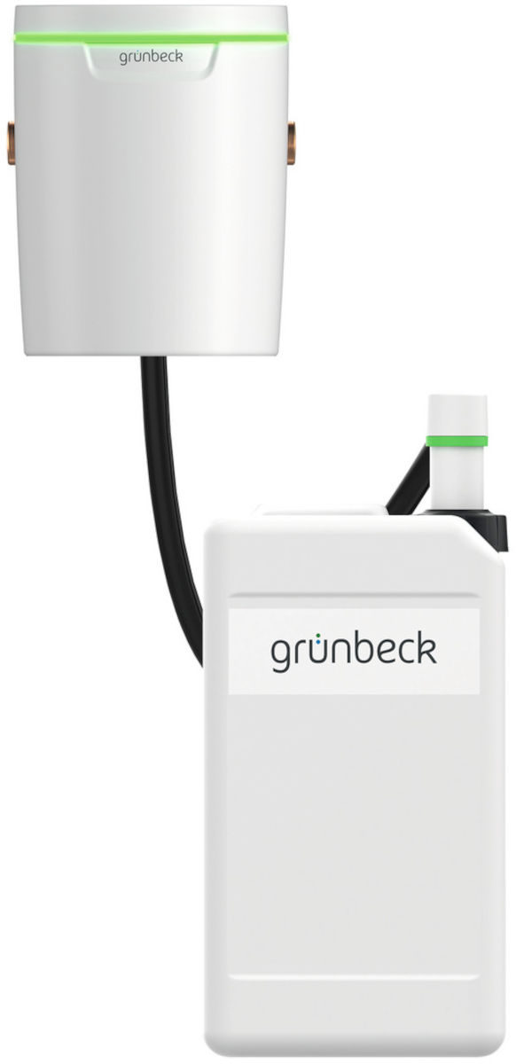 Grünbeck Dosieranlage exaliQ SC6-e, Frontansicht, vor weißem Hintergrund
