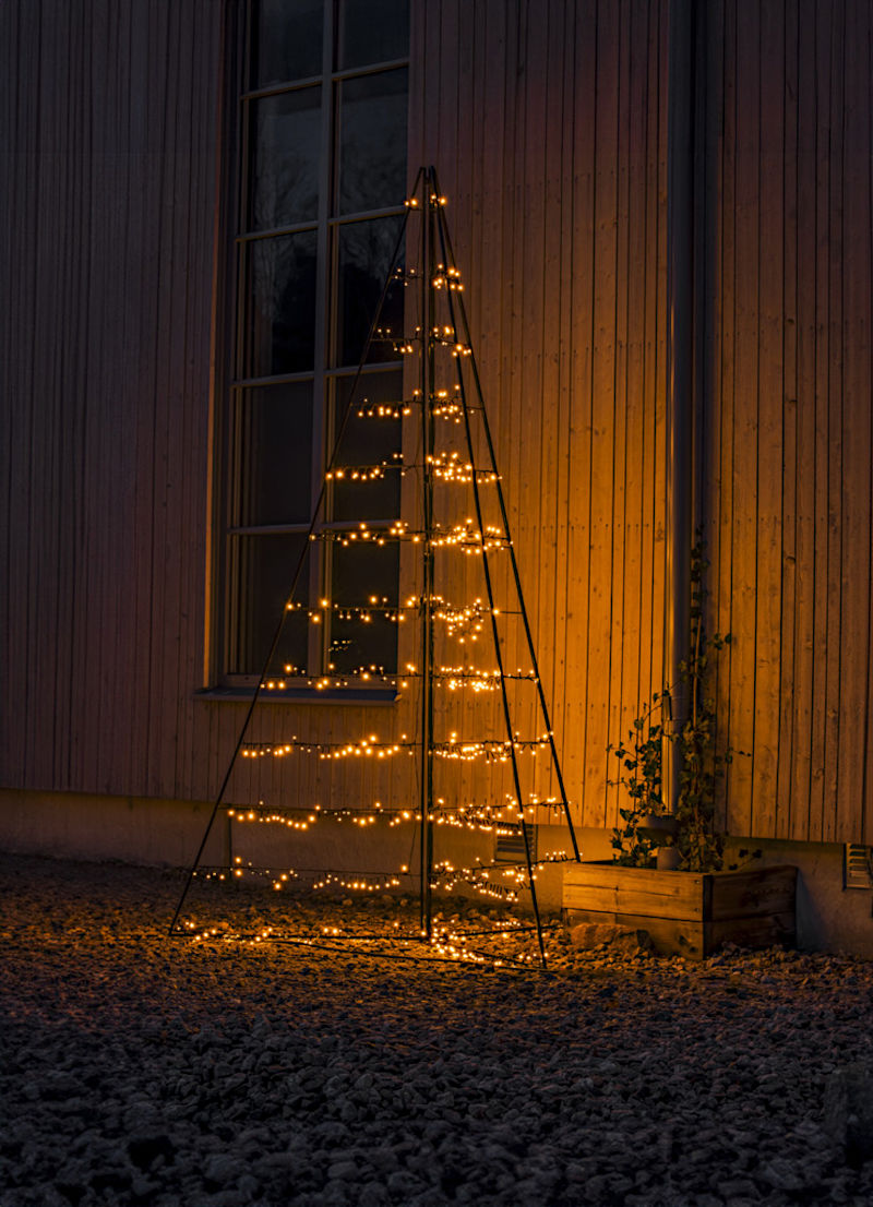 Produktverpackung der LED Szenerie "Weihnachtsdorf mit Kirche"